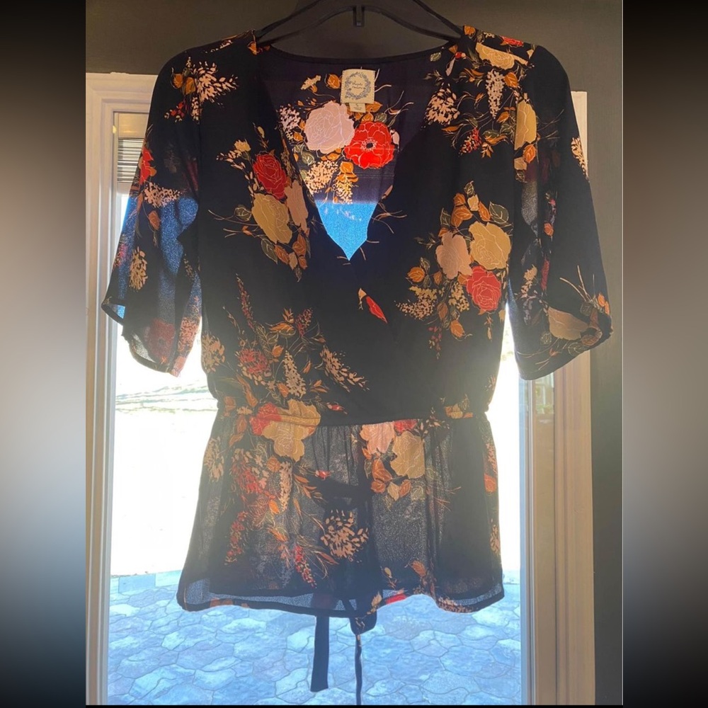 Blue Rain Blouse Size Small Like New from smoke free home